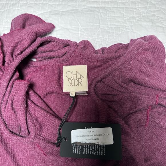 Chaser Pomegranate Ruffled Top - Picture 4 of 5